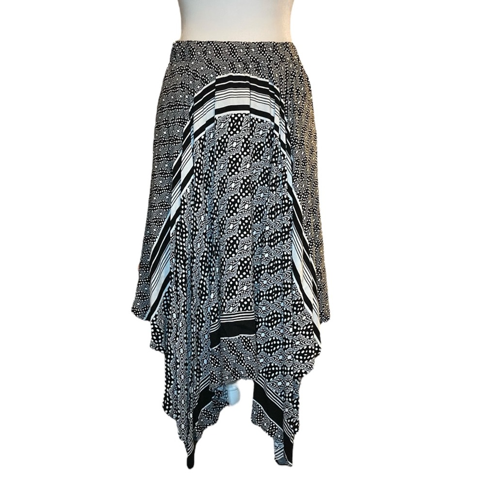 Asymmetrical flowy skirt